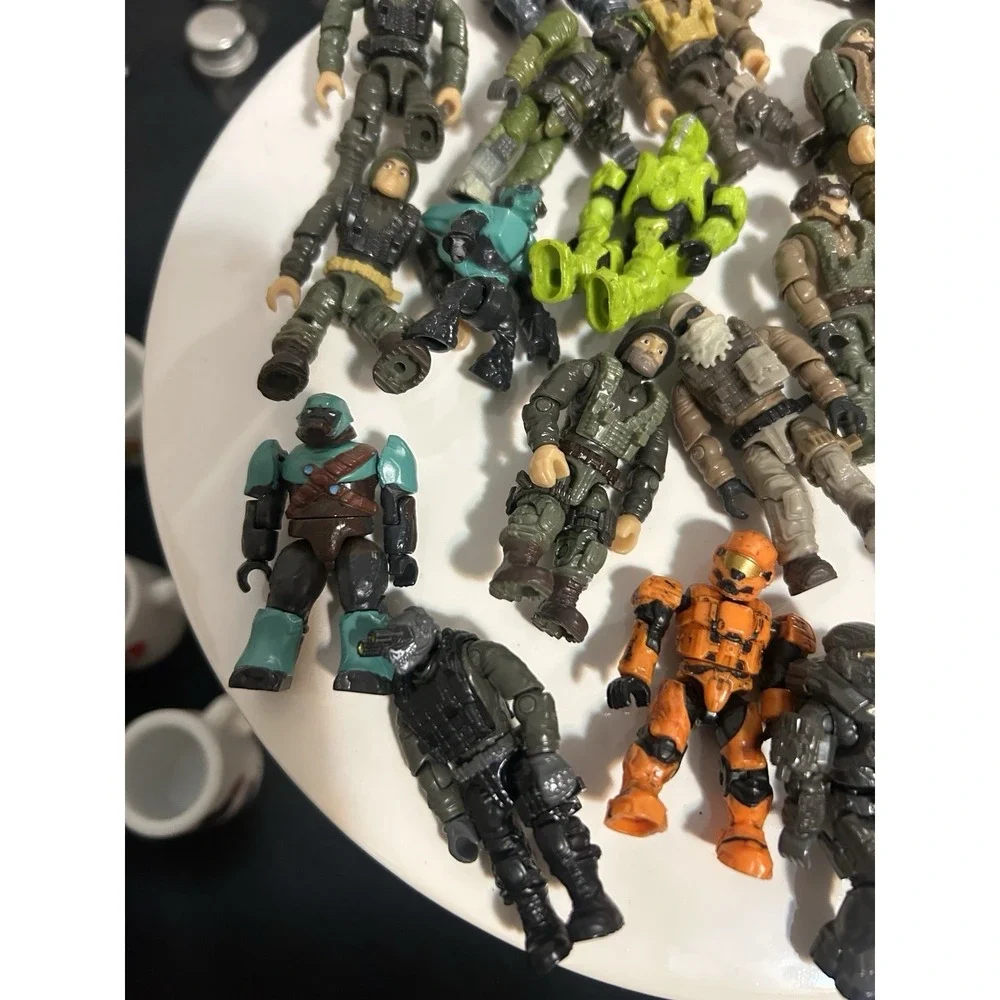 Mega Blocks Construx Halo Big Lot 26 Figures USED/PRE-OWNED Rare VTG Mini Figure